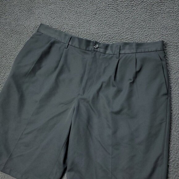 Dockers Shorts Mens 38 x10 Gray Pleated Polyester  Casual Golf Slack Adult - Picture 5 of 8